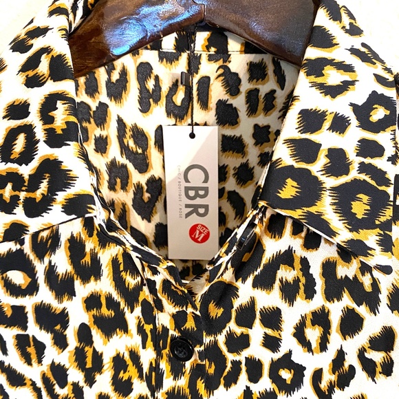 CRB Leopard Pring Buttonw Down Top SZ M - Picture 4 of 4